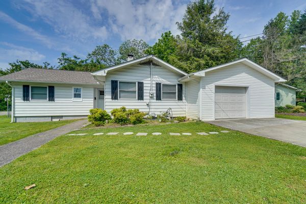 Family home in Oak Ridge, Tennessee