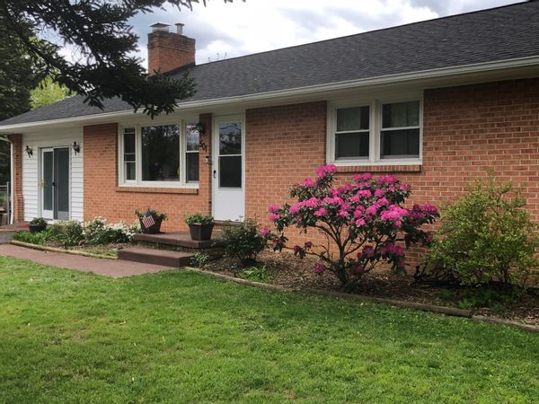 La maison de Julian Carolyn Jack Matt and Kevin