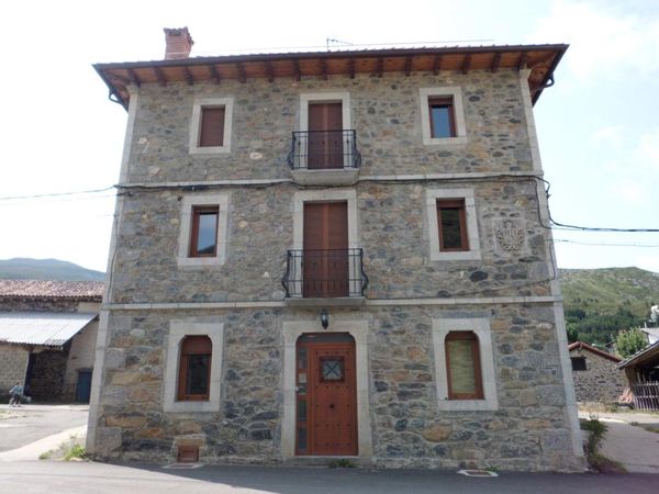 ASTURIAS (Casa Rural La Altanera en Picos de Europa)