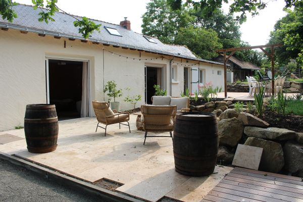 Maison très spacieuse, près d'un plan d'eau avec sports nautiques et à 45min des plages Atlantique