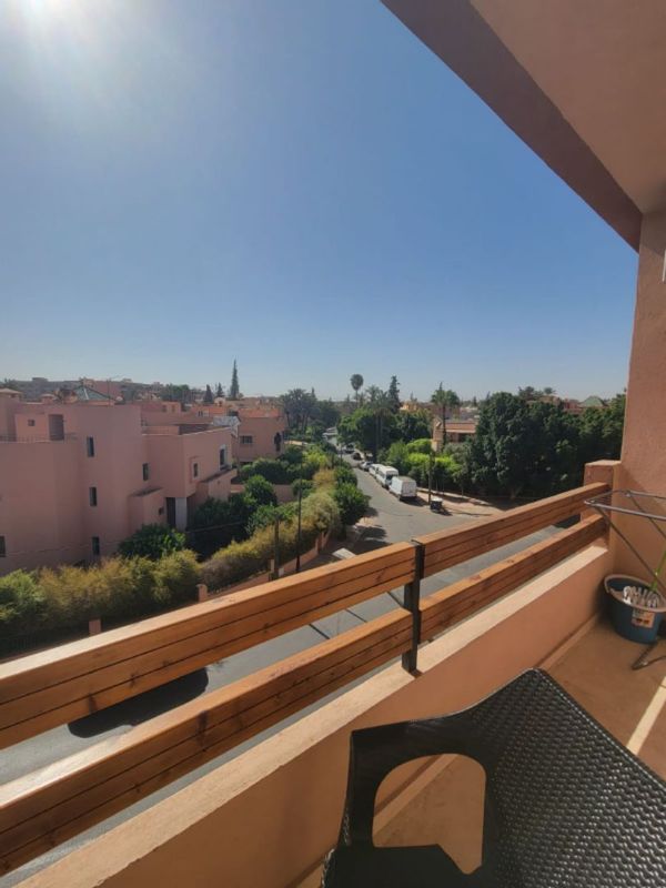 Halima , Omar  & Redas hus