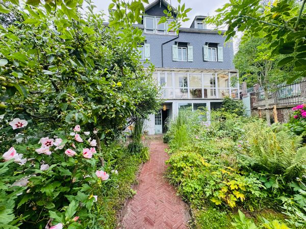 Tsanta et Anaels hus