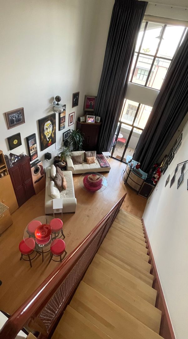 Casa di Rakhi & Chris