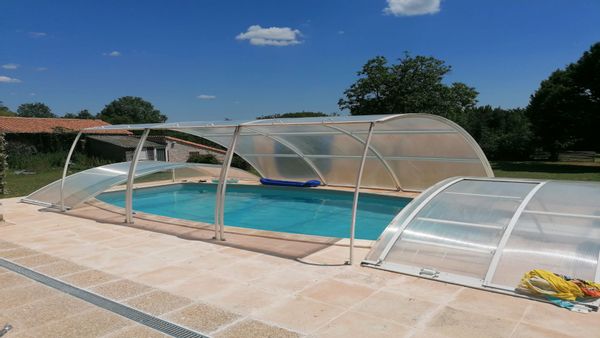 Le gîte avec piscine couverte de Frédéric (Marais Poitevin, Futuroscope, La Rochelle, Puy du Fou)
