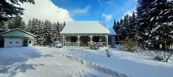 Home in Village De Labelle