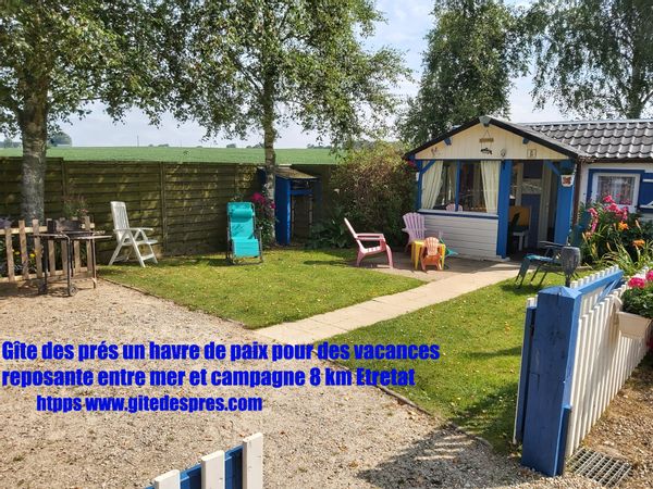 The house of Michel is 8 km from the seaside resort D Eretetat, on the Alabaster Coast, Seine-Maritime