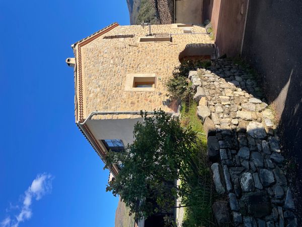 une maison de village en haute provence