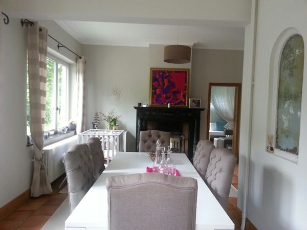 Villa with big garden Brussels Area available mid june to july