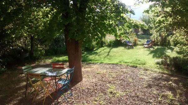 Maison dans un village des Alpes de  Haute-Provence