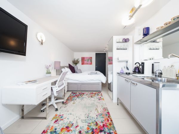 Luxury Studio close to beach and nature with only 15 mins to City Centre