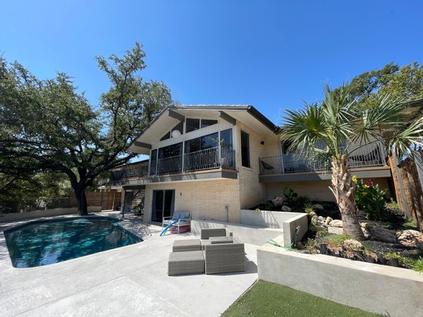 LAKE HOME W/VIEWS & POOL ON GOLF COURSE