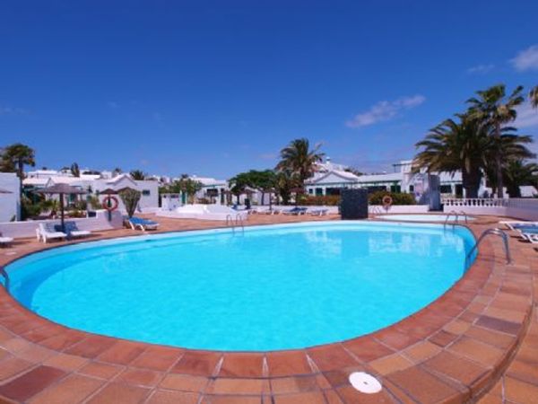 Pto Del Carmen, Lanzarote Sunny, Close to Beach, Bungalow, WiFi, TV
