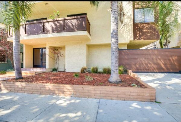 Sunny Condo Downtown Long Beach - Walking Distance to Beaches, The Pike, Shoreline Village and More