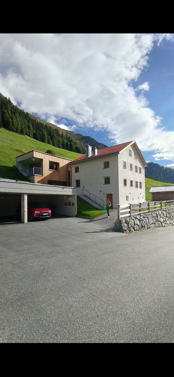 Woning in de bergen van Tirol op 10 minuten rijden van het skigebied Samnaun-Ischgl.