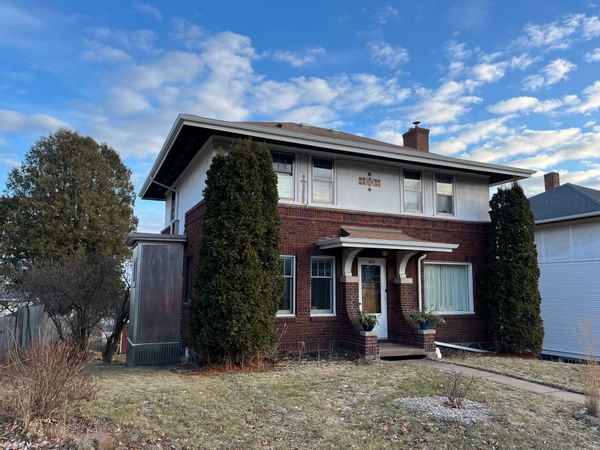 Justin and Jessicas hus