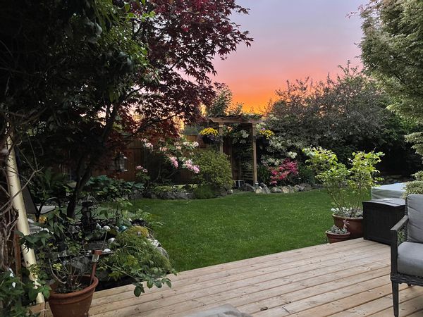 Jen and Ronina kuća