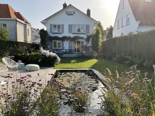 Maison confortable, dans un quartier calme recherché avec un beau jardin