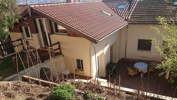 Maison de famille entre Lyon et Beaujolais avec vue sur la Saône