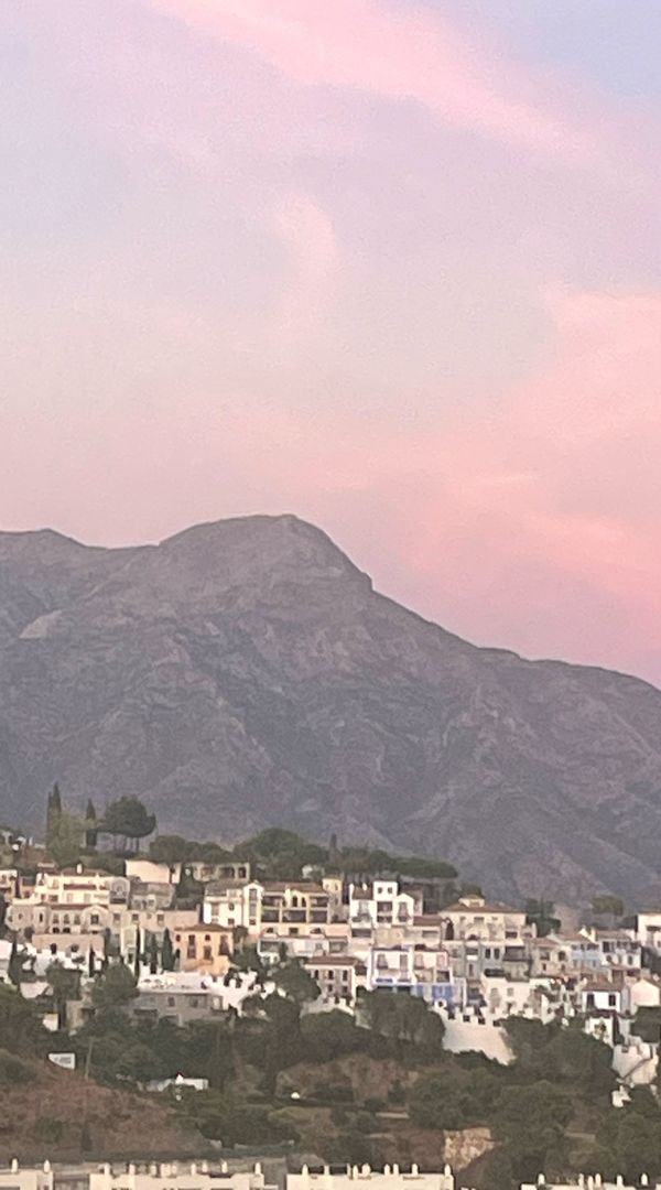 Très bel appartement sur golf de los arqueros à 10 minutes de Puerto Banus et de Marbella