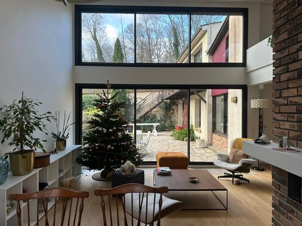 Grande maison d'architecte dans la forêt de Versailles