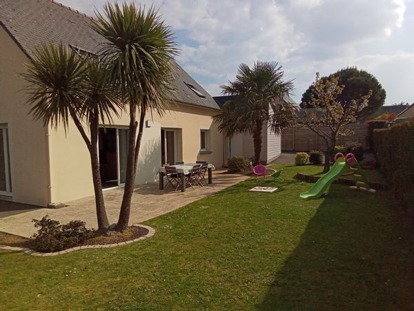 La maison d'Angele, Cyril, Nolan, Maély et Soen