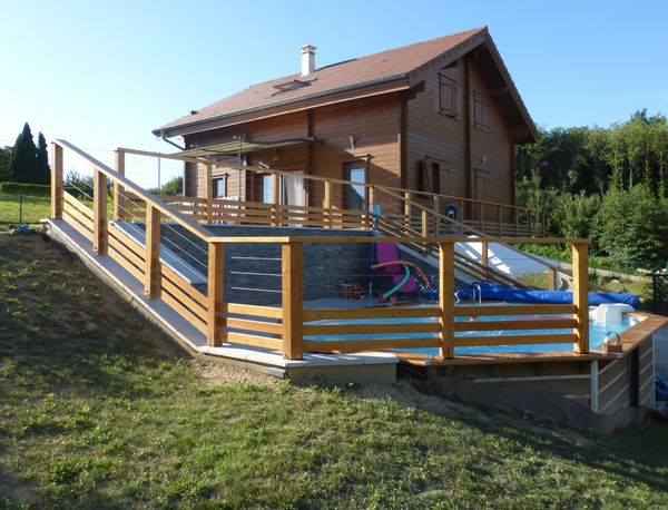 Agréable Chalet à Paladru prés du lac, vue sur les montagnes!!