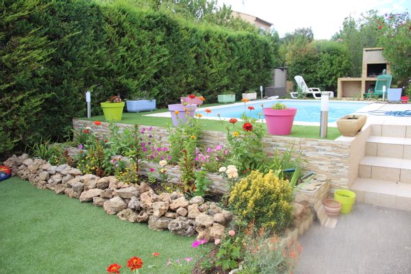 HERAULT   la maison de Muriel à 3 kms de PEZENAS , la ville de MOLIERE et de Brocanteurs