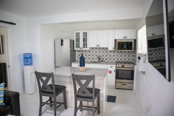 Pet Friendly Half-Duplex Cottage with kayaks