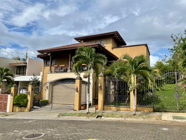 Costa Rica, colonial amazing house