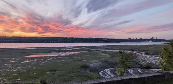 Entre village et ville : tranquillité et espace à deux pas de Québec!