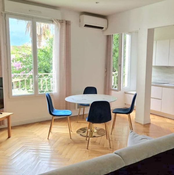 Appartement de charme à la Pointe Croisette