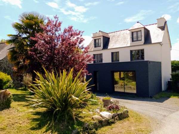 Bretagne,Parc d'Armorique aux portes de la presqu'île de Crozon .