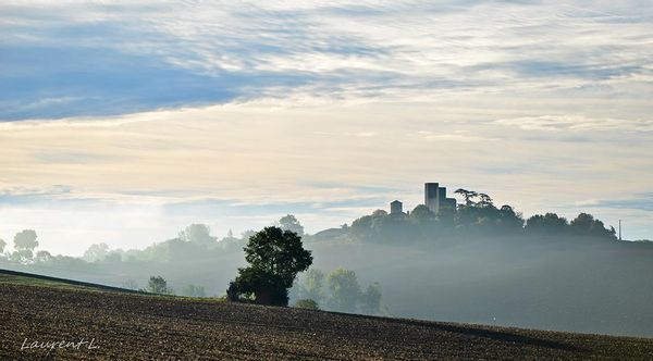 Grande maison avec piscine dans le Gers. Sud Ouest .