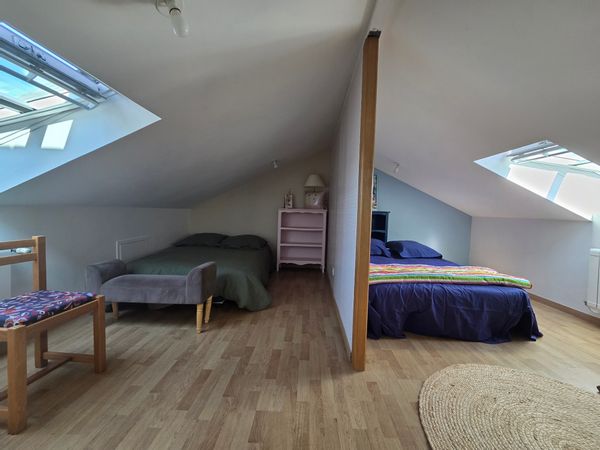 En hospitalité: espace famille Combles+Sbain & WC privatifs