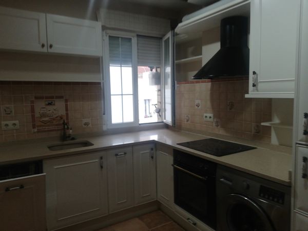 Se trata de un sexto piso. Muy bien ubicado, comunicado con las principales localidades turísticas.