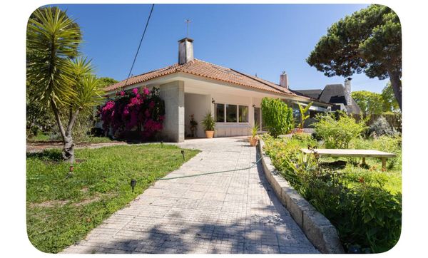 Trafaria Beach House