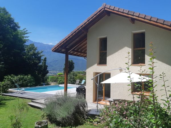 Maison dans les Alpes