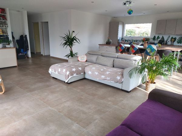 La maison de Laurie : Campagne, 40 min de Lyon.