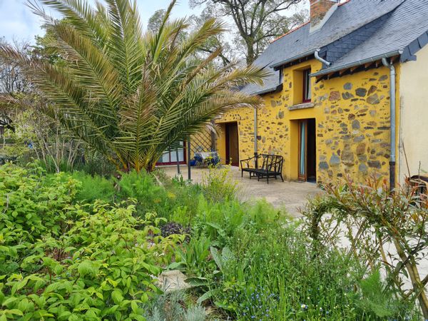 Maison dans la campagne bretonne