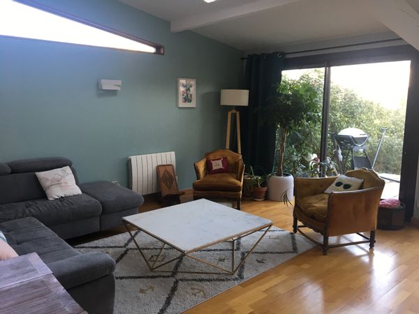 La maison de Ségolène proche de Lyon Entre ville et campagne