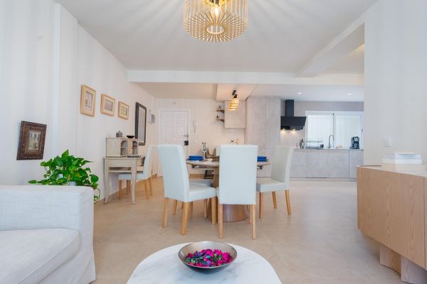 Beautiful apartment in the Heart of Seville, Spain.
Looking for an exchange in Florida y Hawaii.