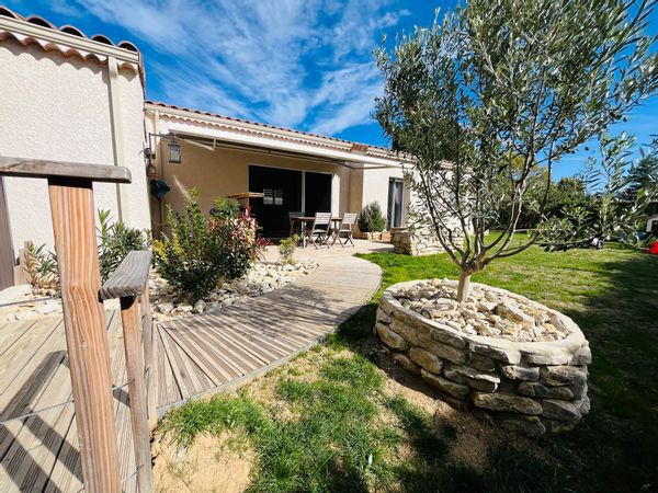 Notre maison provençale : Chez Laeti, Ludo, Crapule & bibou