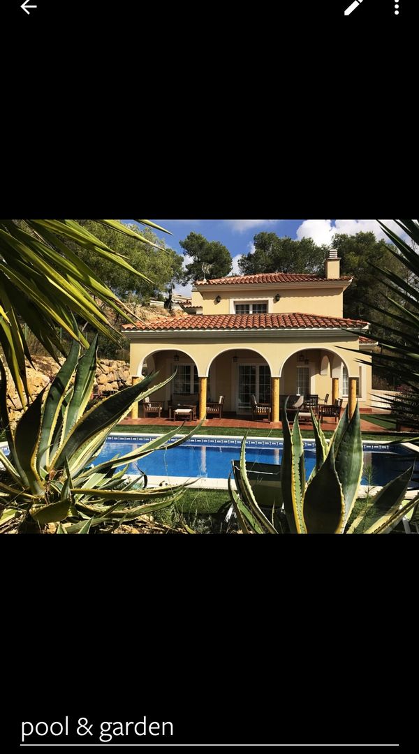 BEAUTIFUL MEDITERRANEAN  VILLA NEAR SITGES AND BARCELONA