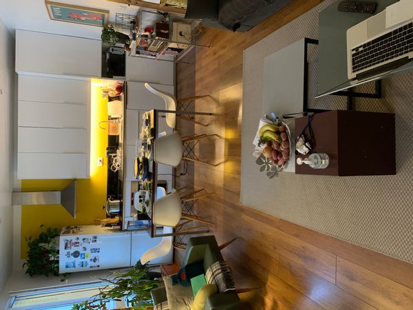 Modern French living in historic Saint-Ouen.