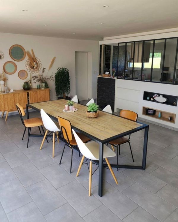 La maison de Fab et Flo : charmante maison de plain-pied avec jardin arboré, idéale pour des vacances en famille.