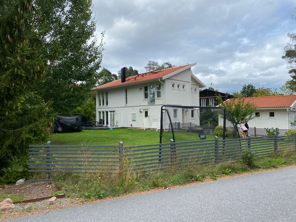 House in beautiful suburb close to Stockholm