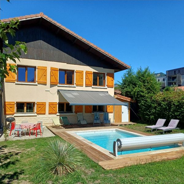 Grande maison rénovée au calme dans les Alpes près de Grenoble