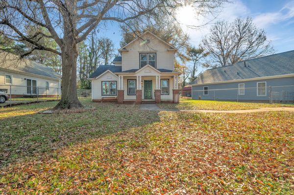 The Polk House | Curated 4BR Near NoDa & Uptown
