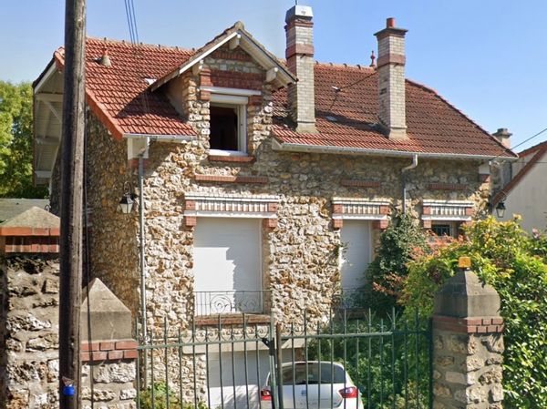 Sam's house