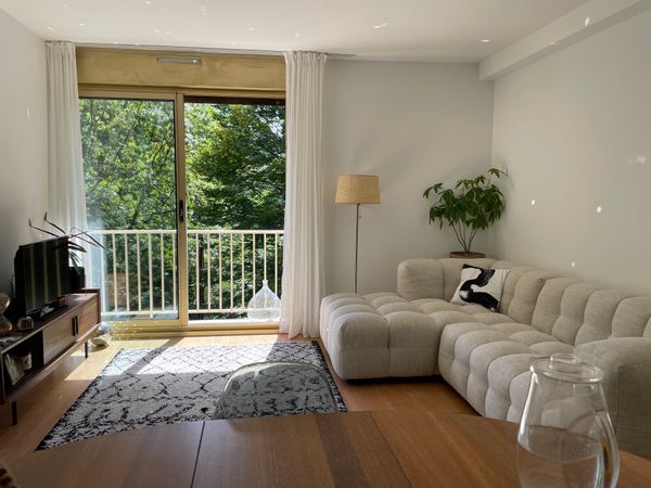 Nicolas's house